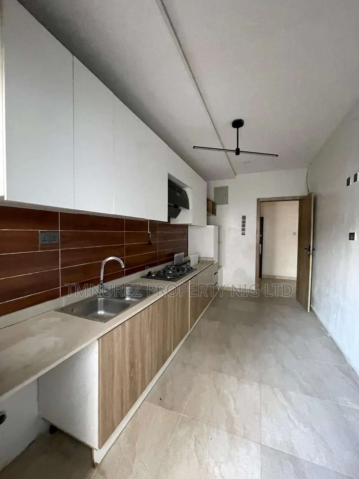 2bdrm Apartment in Haris Drive, VGC / Ajah for rent