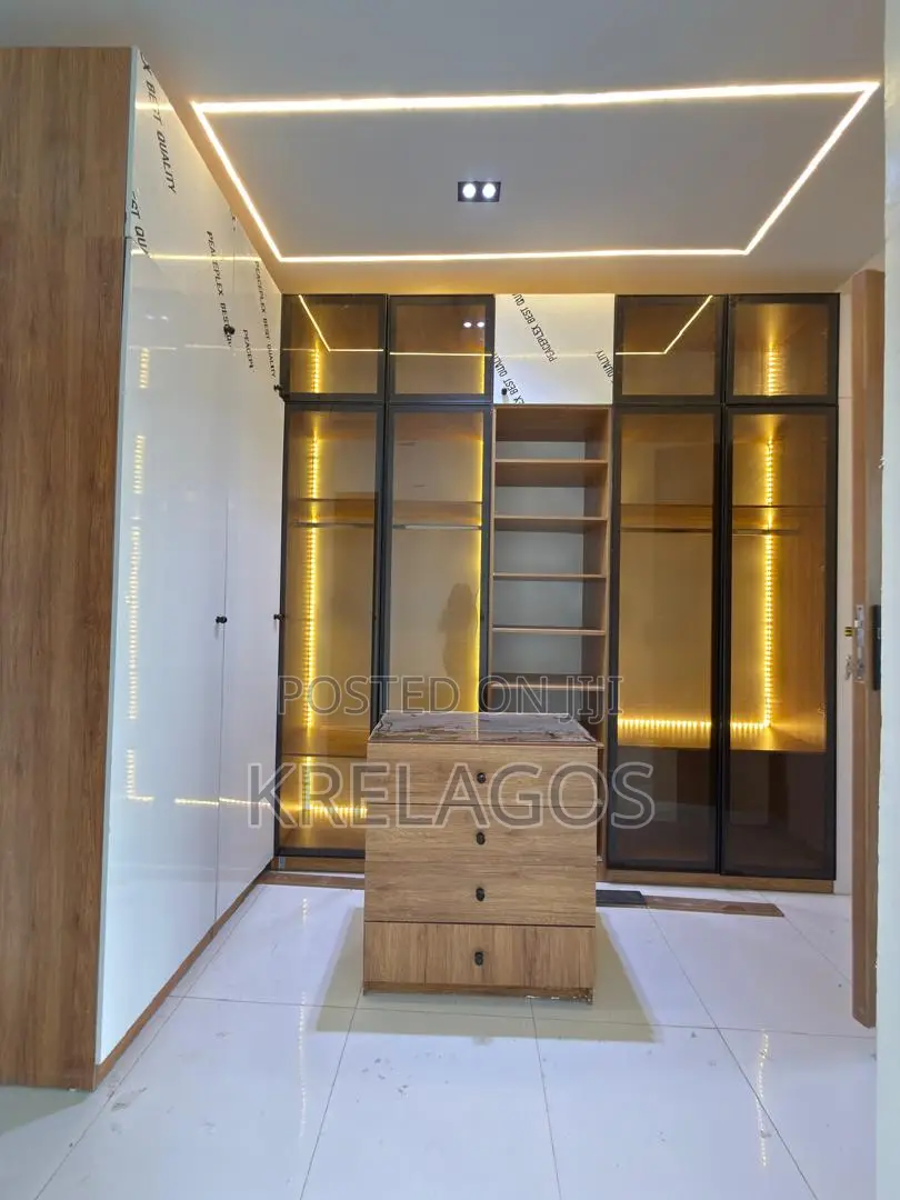 4bdrm Duplex in Ikota for sale