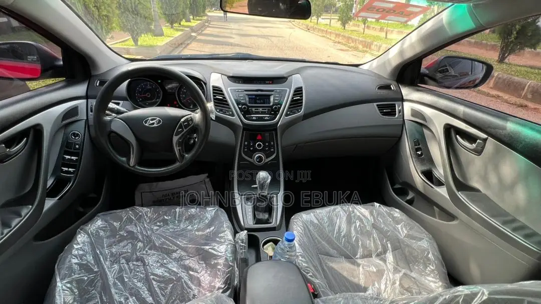 Hyundai Elantra 2015 Red