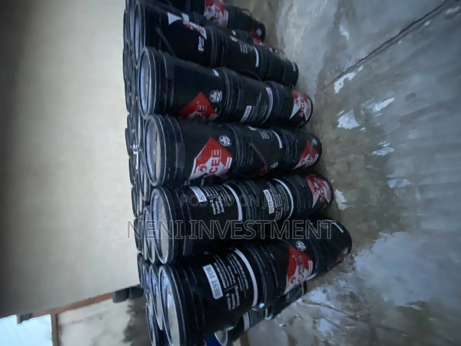 Acee Screeding Paint