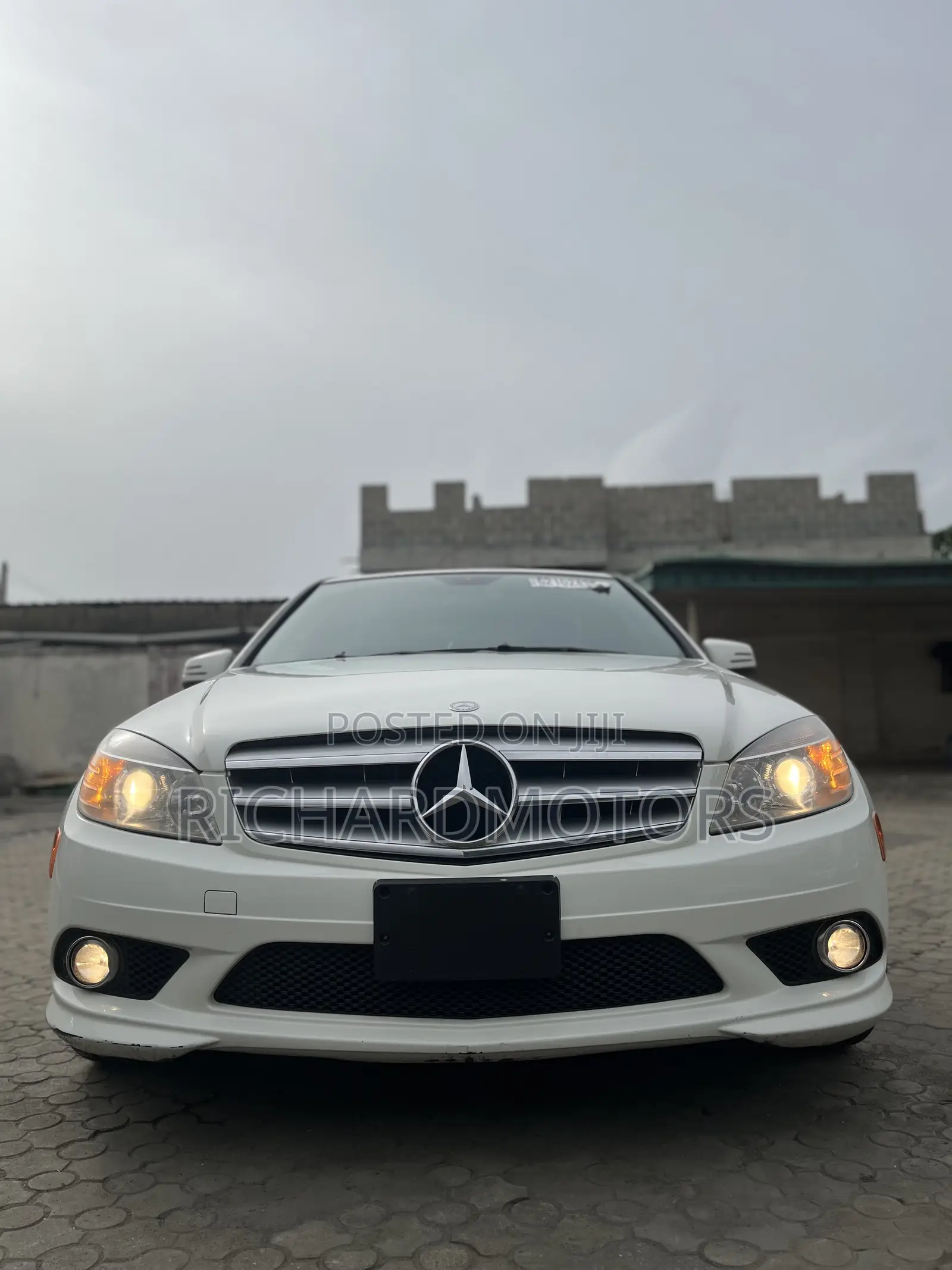 Mercedes-Benz C350 C350 BlueEFFICIENCY 4MATIC AWD 2010 White
