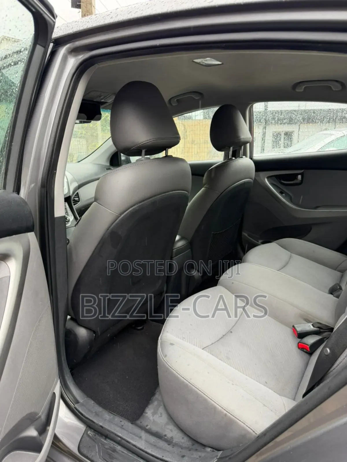 Hyundai Elantra 2012 Gray