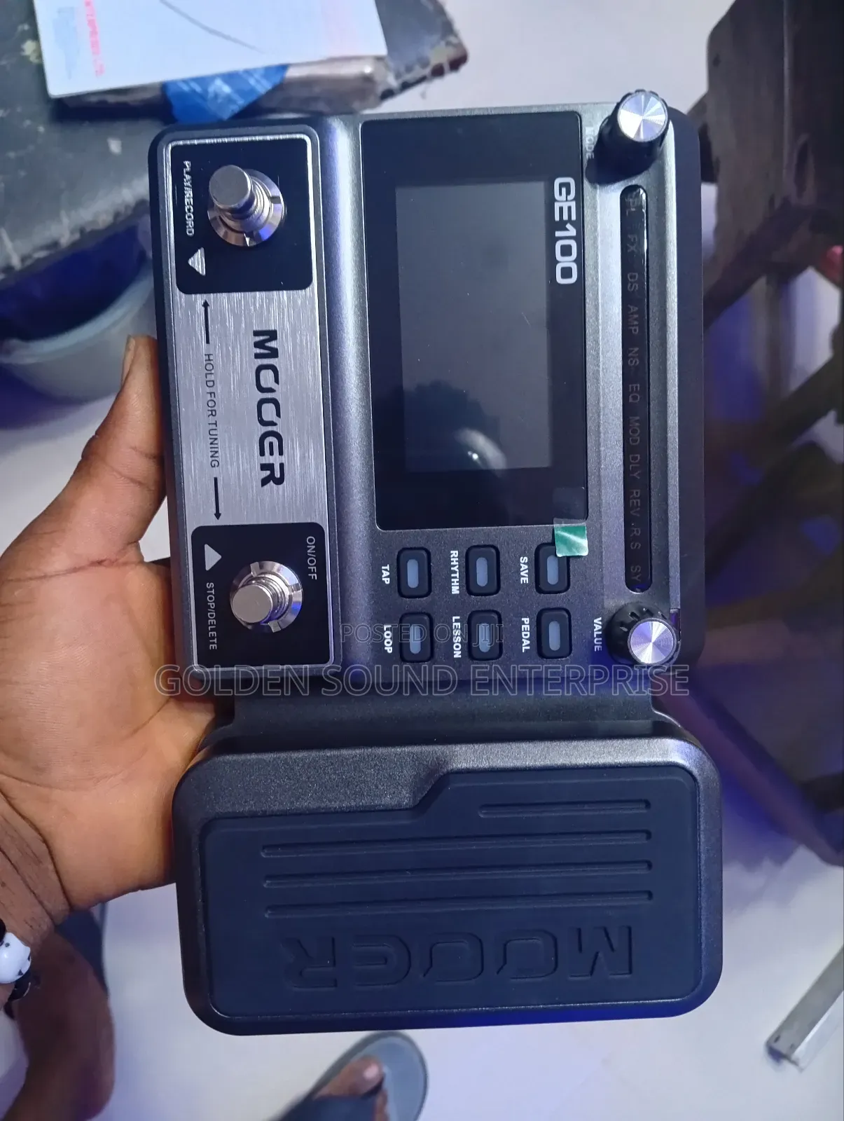 Mooer Guitar Effect Model Ge-100