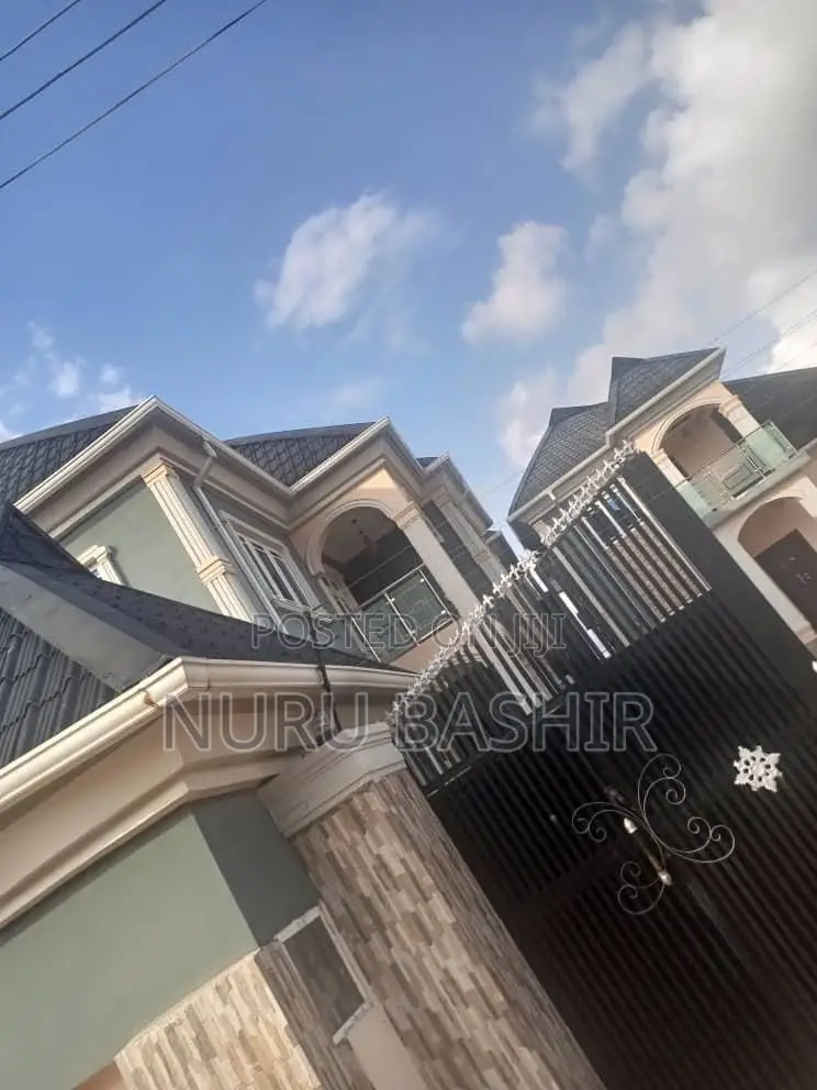 4bdrm Duplex in Akoto Estate, Akala Express for sale