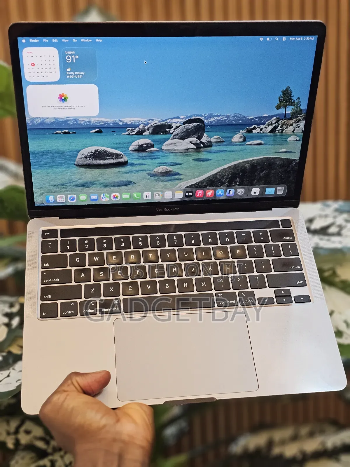Laptop Apple MacBook Pro 2020 16GB Intel Core i5 SSD 512GB