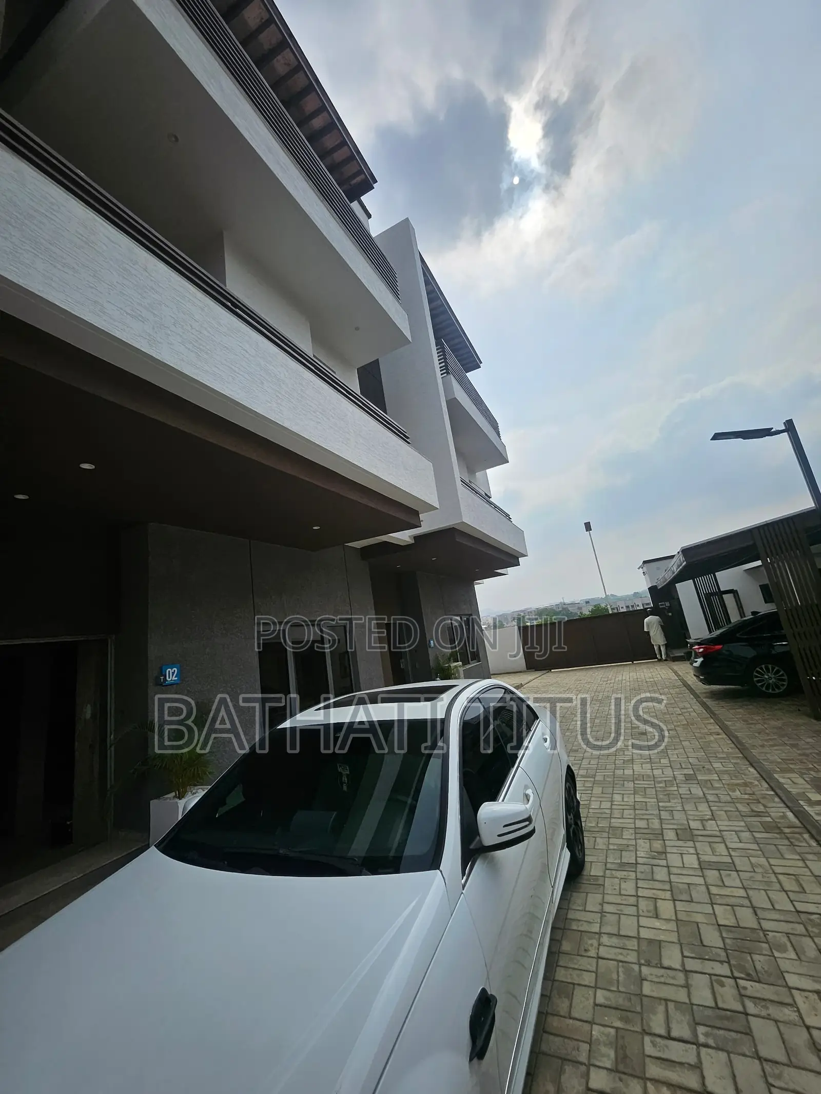 4bdrm Duplex in Mabushi for sale