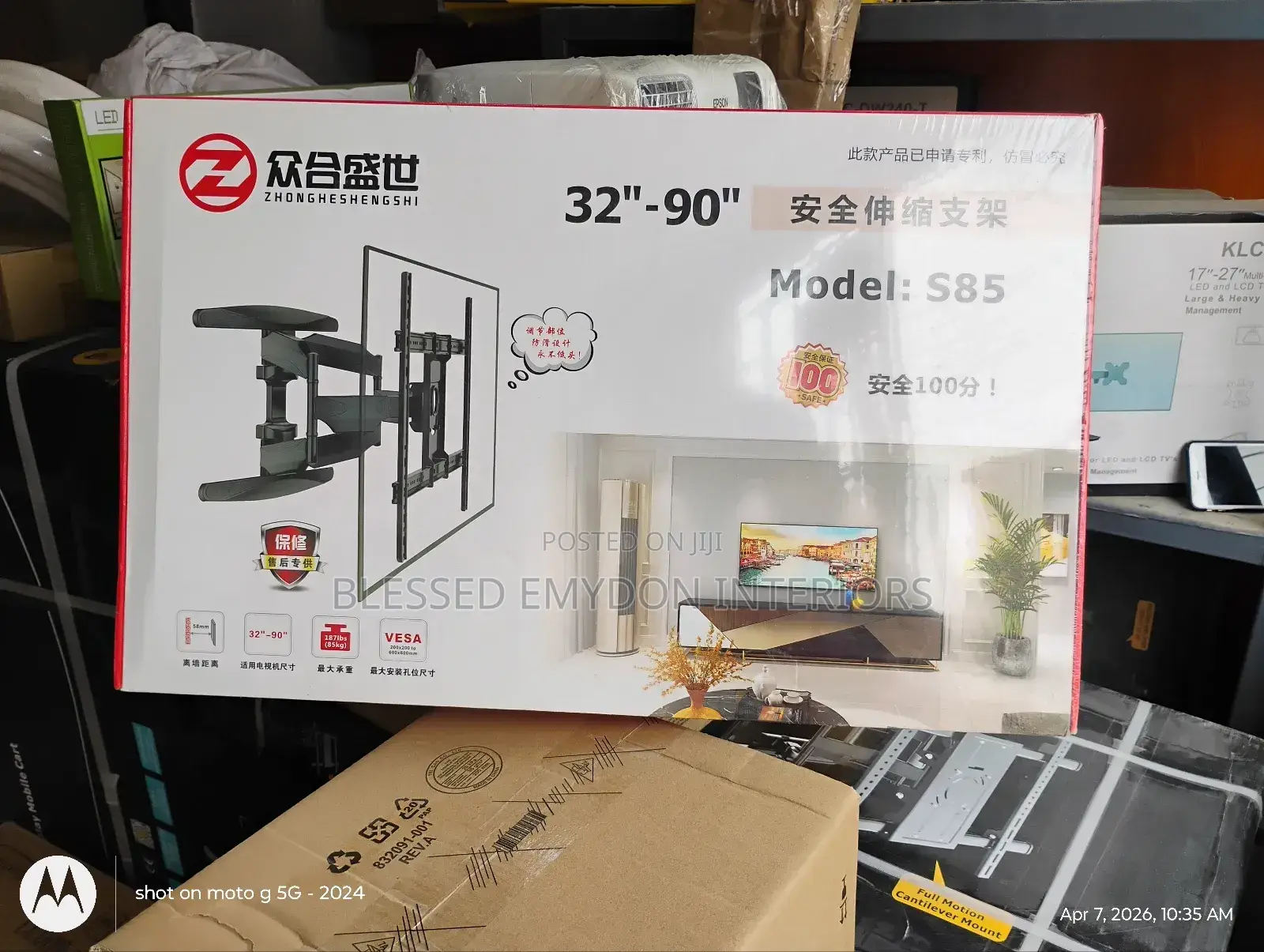 Full Motion Cantilever Tv Mount 55"90