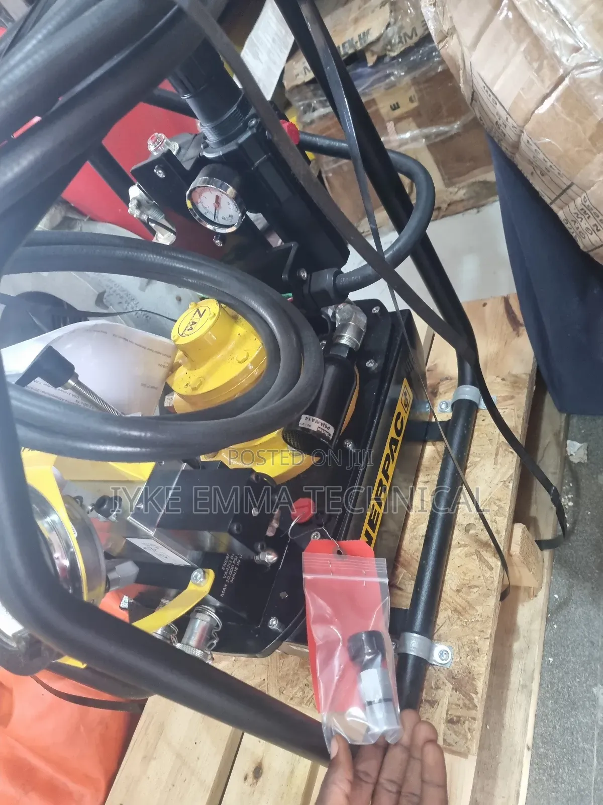 Enerpac Hydraulic Air/Pneumatic Torque Wrench Pump 10,000 Psi