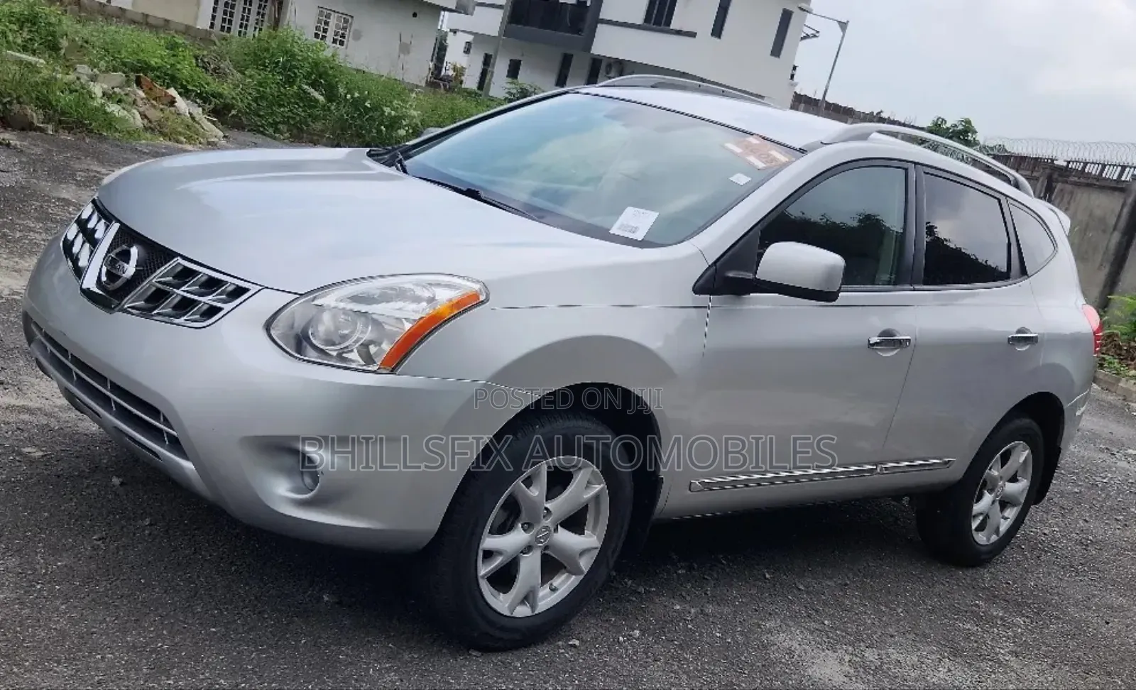 Nissan Rogue SV 2012 Silver