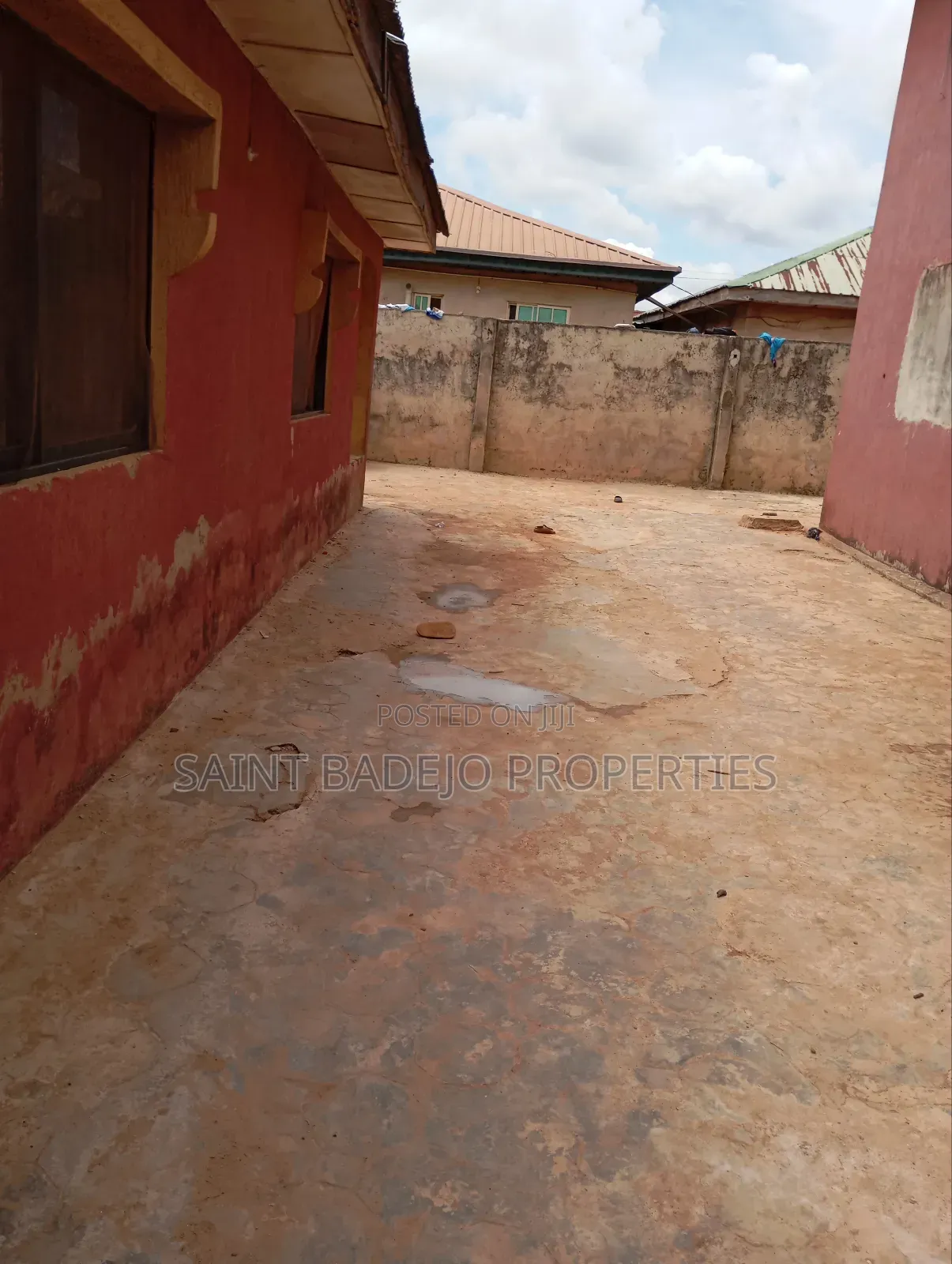 1bdrm Block of Flats in Oremeji Cda., Gberigbe for rent