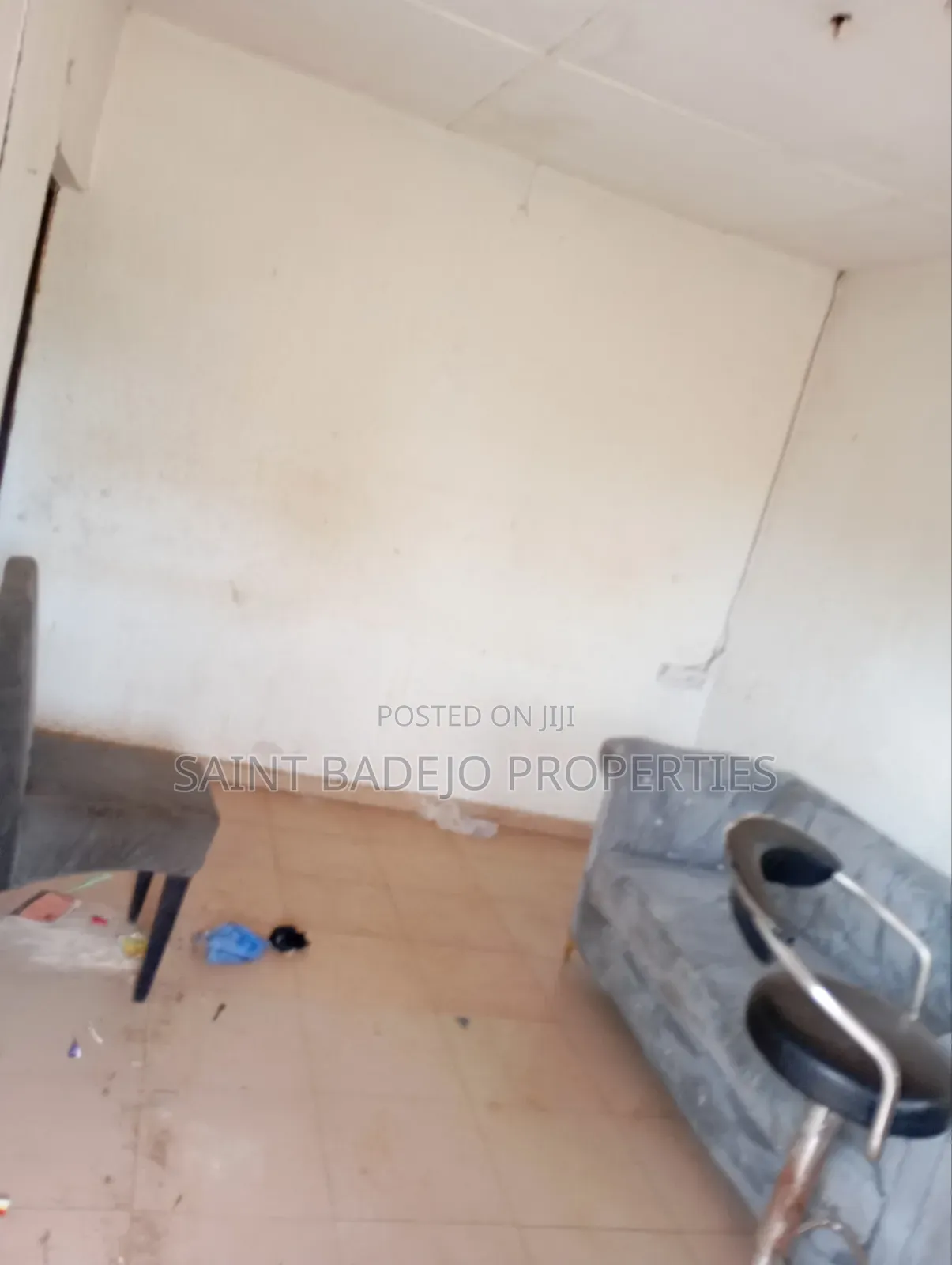 1bdrm Block of Flats in Oremeji Cda., Gberigbe for rent
