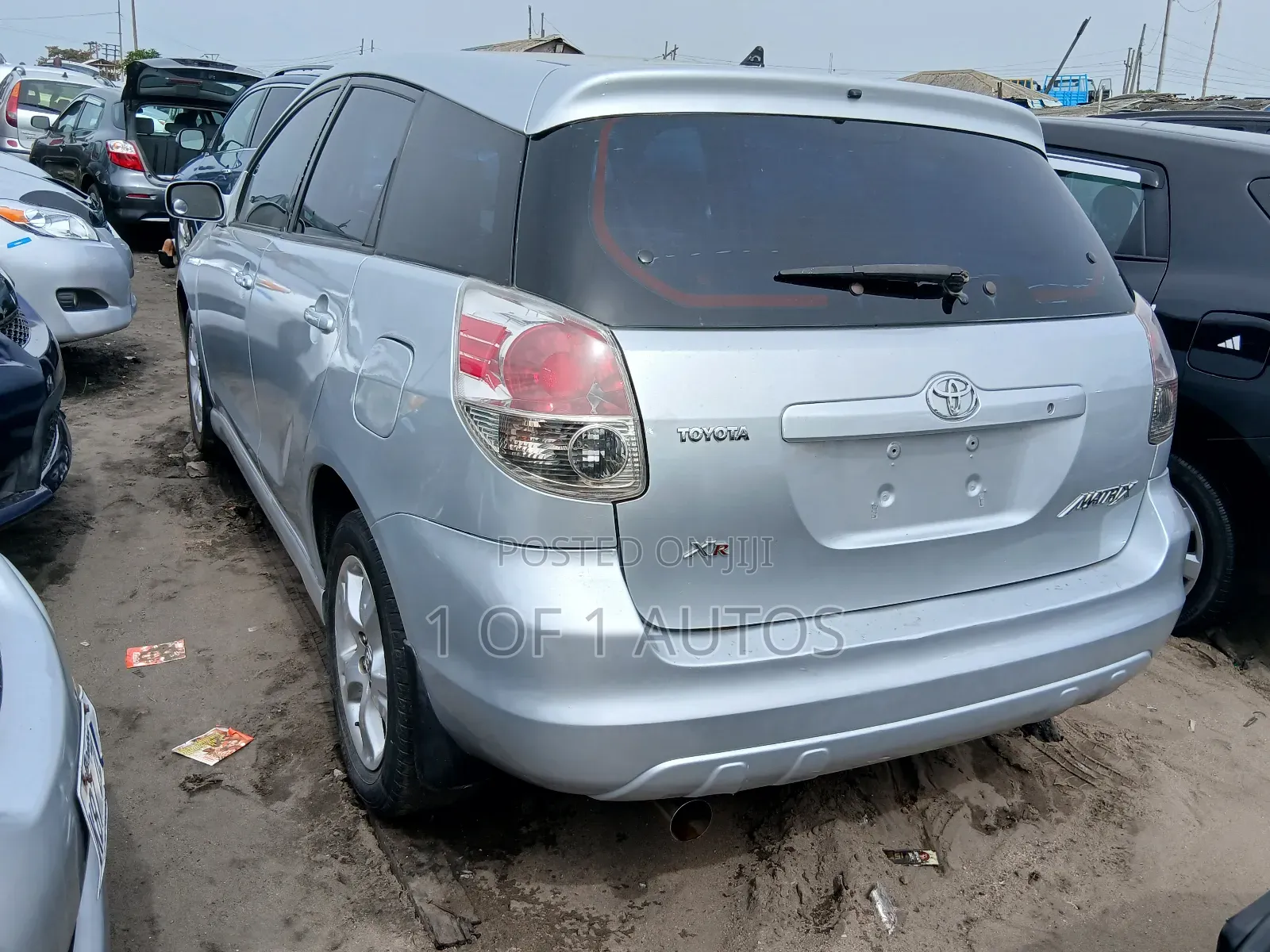 Toyota Matrix Hatchback FWD (1.8L 4cyl 5M) 2007 Silver