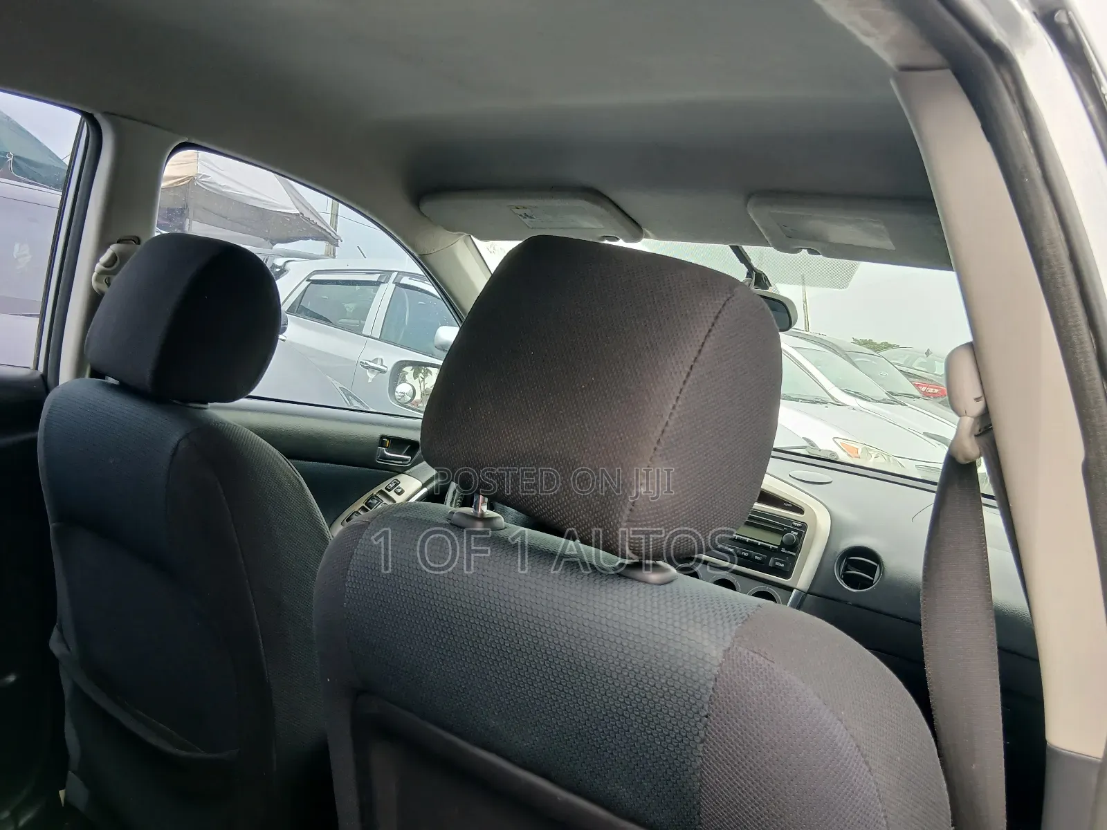 Toyota Matrix Hatchback FWD (1.8L 4cyl 5M) 2007 Silver