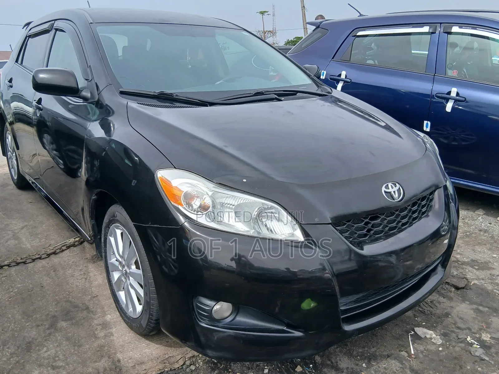 Toyota Matrix S Hatchback FWD (2.4L 4cyl 5A) 2010 Black