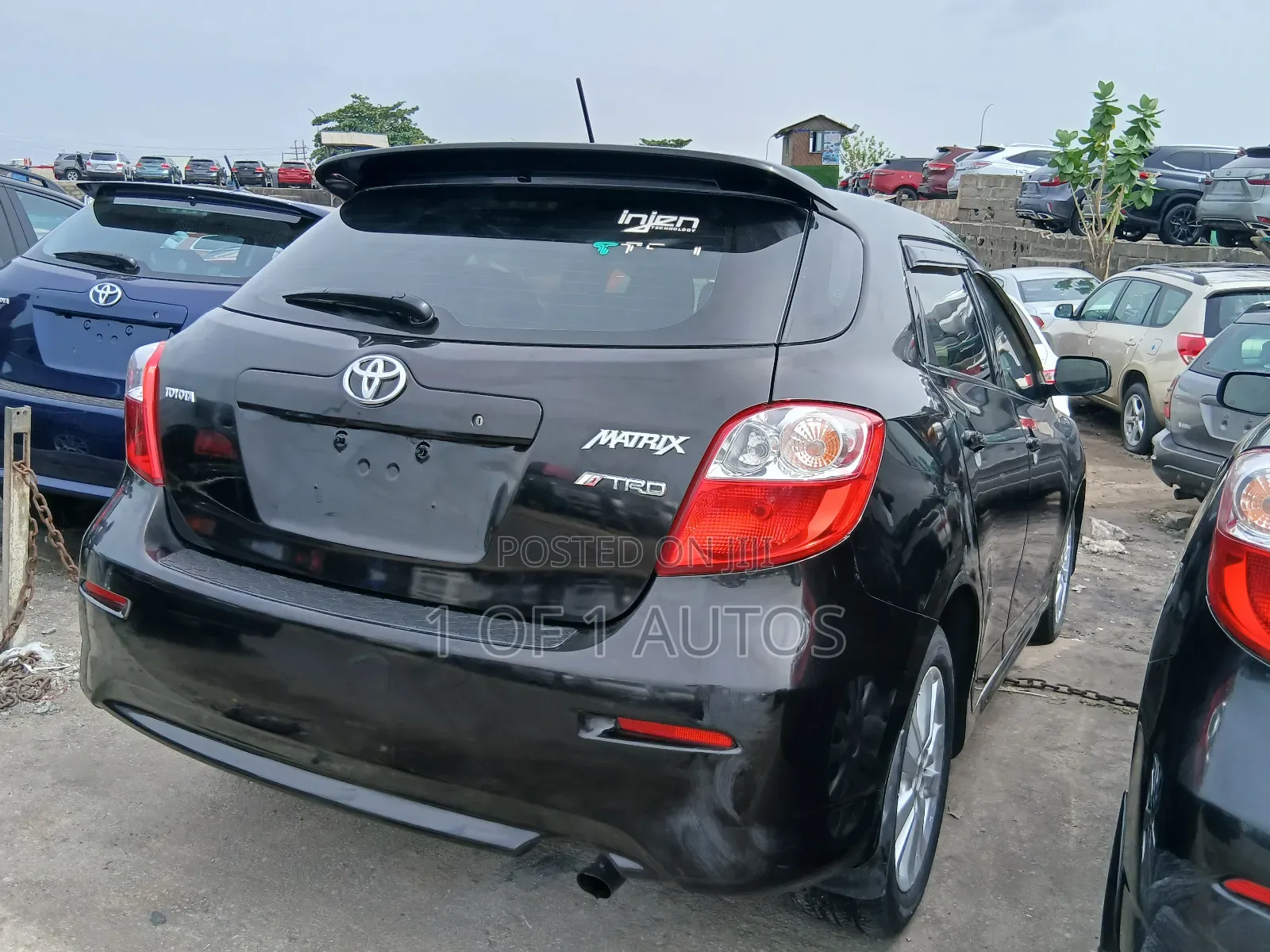 Toyota Matrix S Hatchback FWD (2.4L 4cyl 5A) 2010 Black
