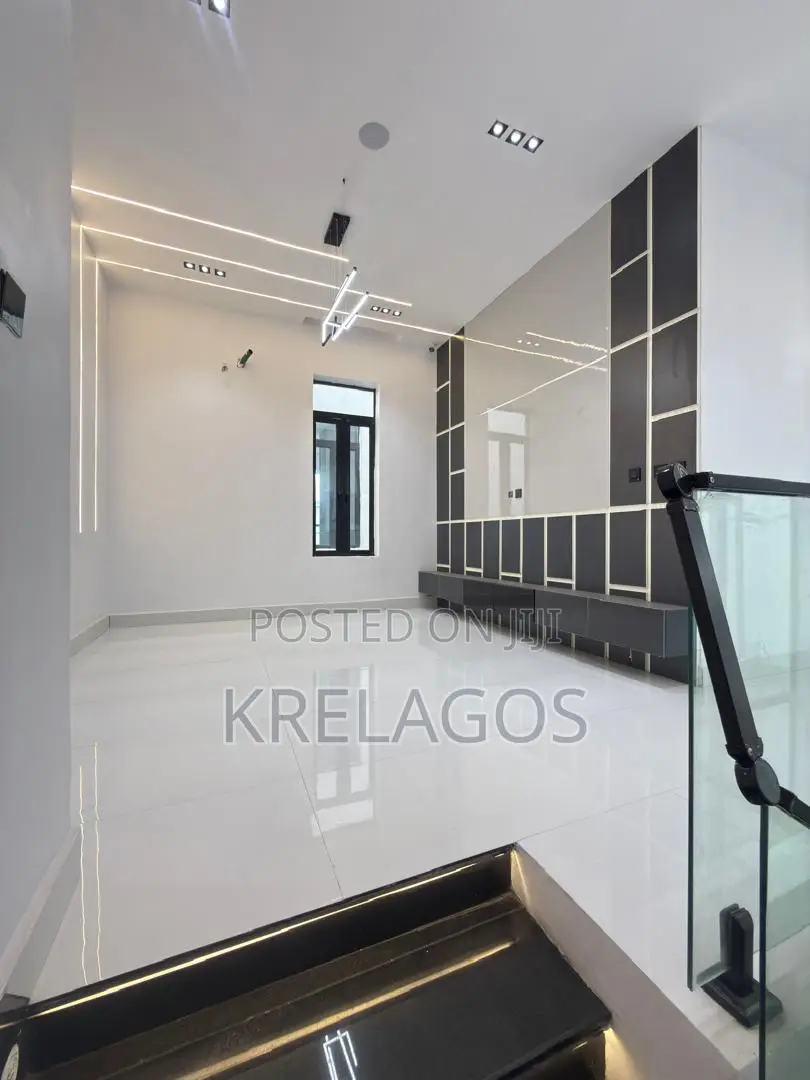 5bdrm Duplex in Ajah for sale