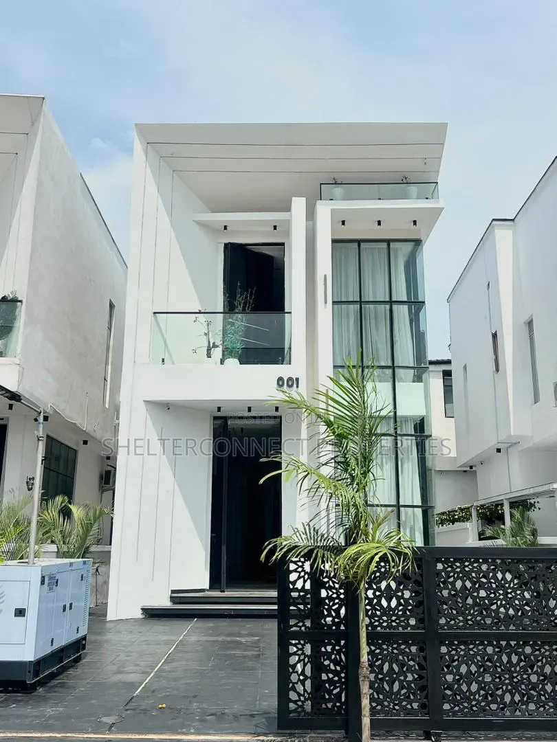 Furnished 5bdrm Duplex in Chevron for sale