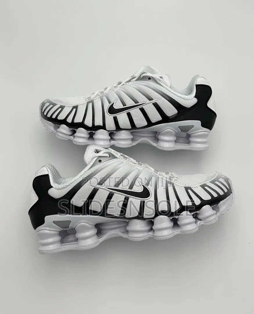 Futuristic Performance Nike Shox Tl Metallic Platinum Sneakers