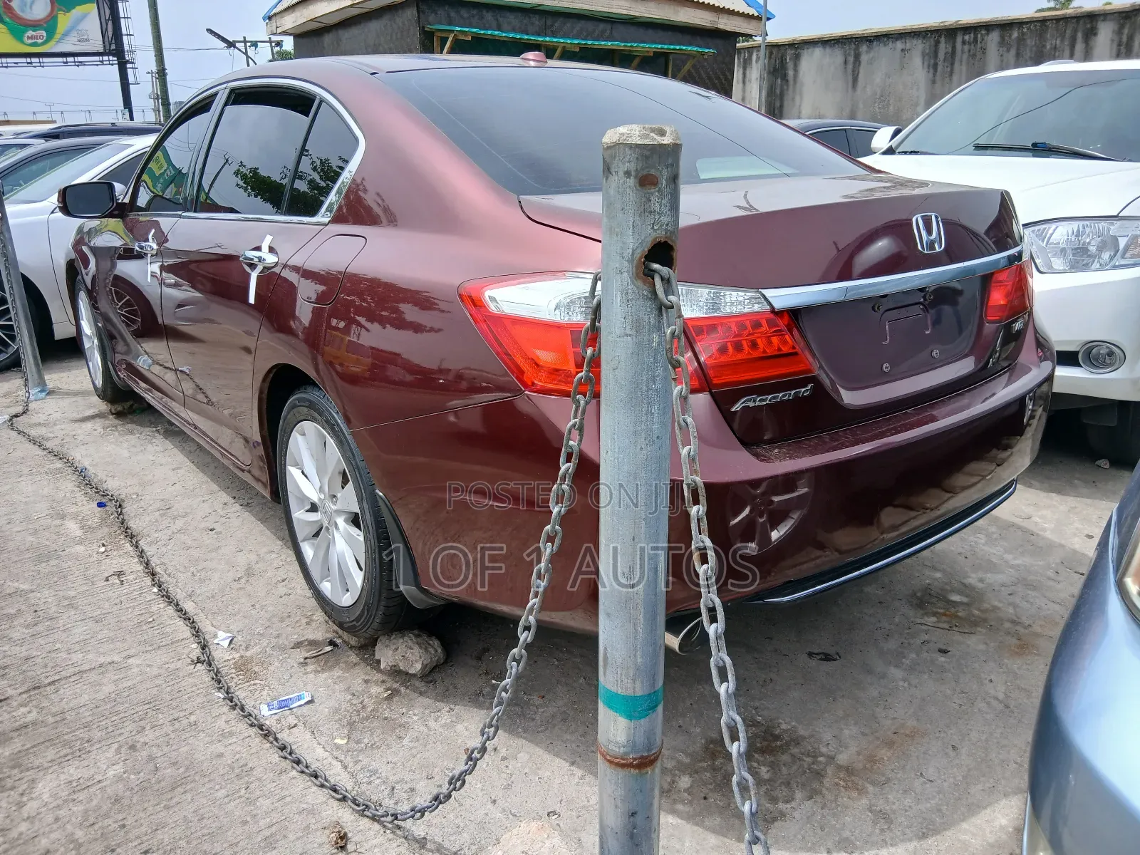 Honda Accord EX-L V6 w/Navigation 4dr Sedan (3.5L 6cyl 6A) 2015 Maroon