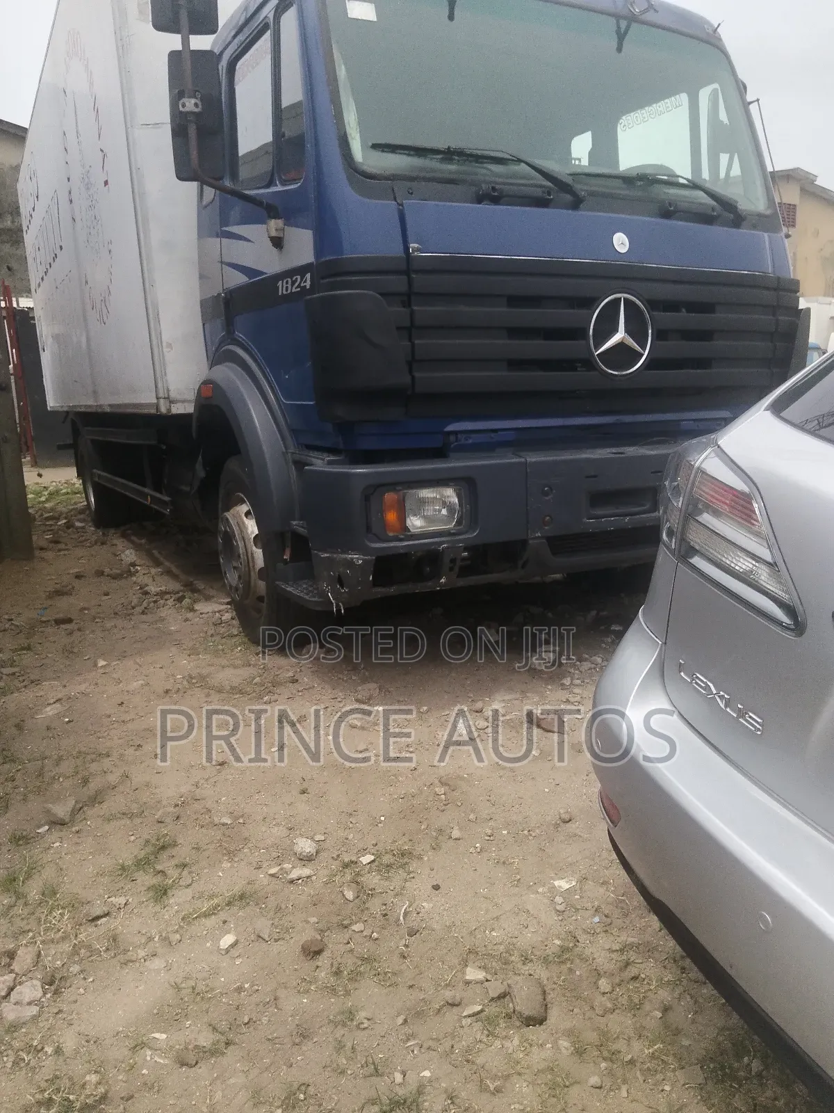 Mercedes-Benz 2002 Blue