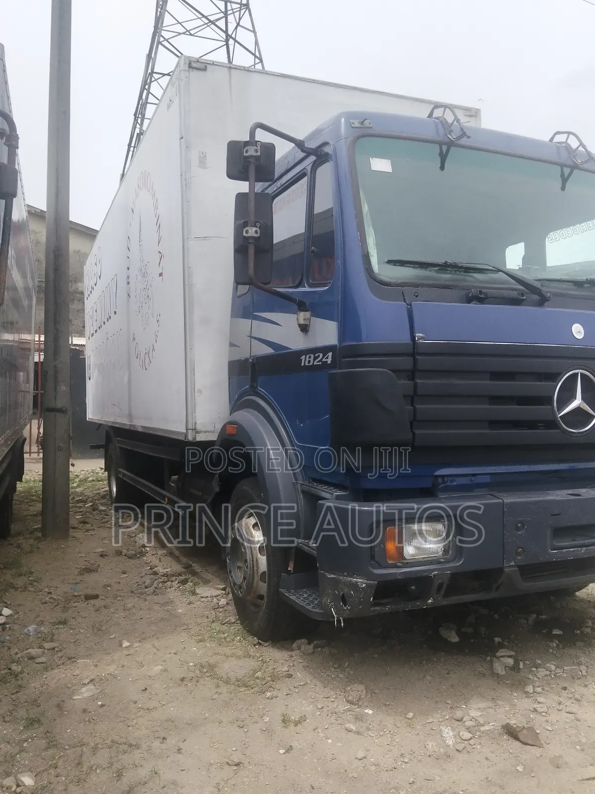 Mercedes-Benz 2002 Blue