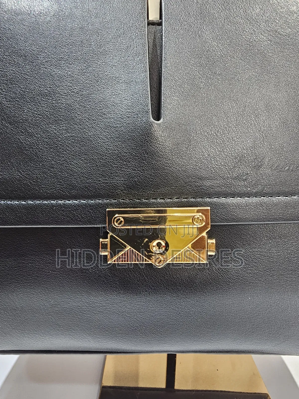 Madam Slit Top Handle Bag- Black