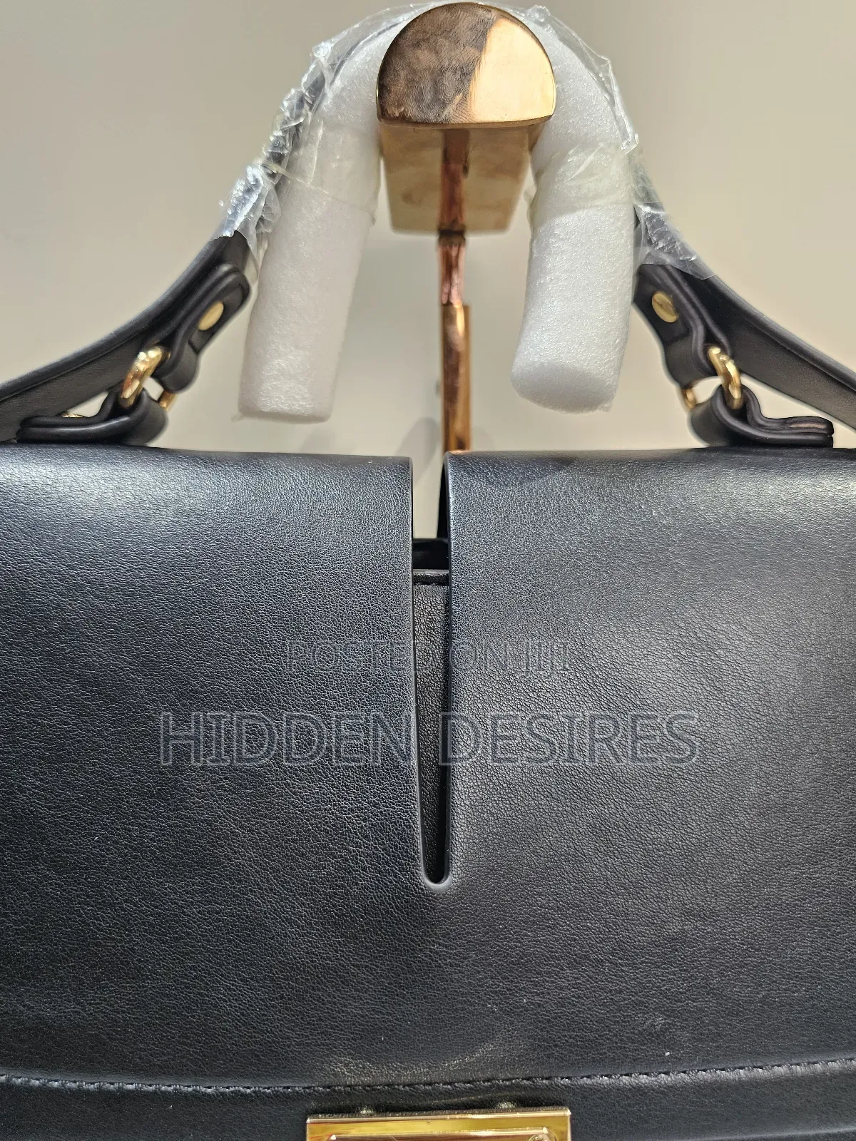 Madam Slit Top Handle Bag- Black