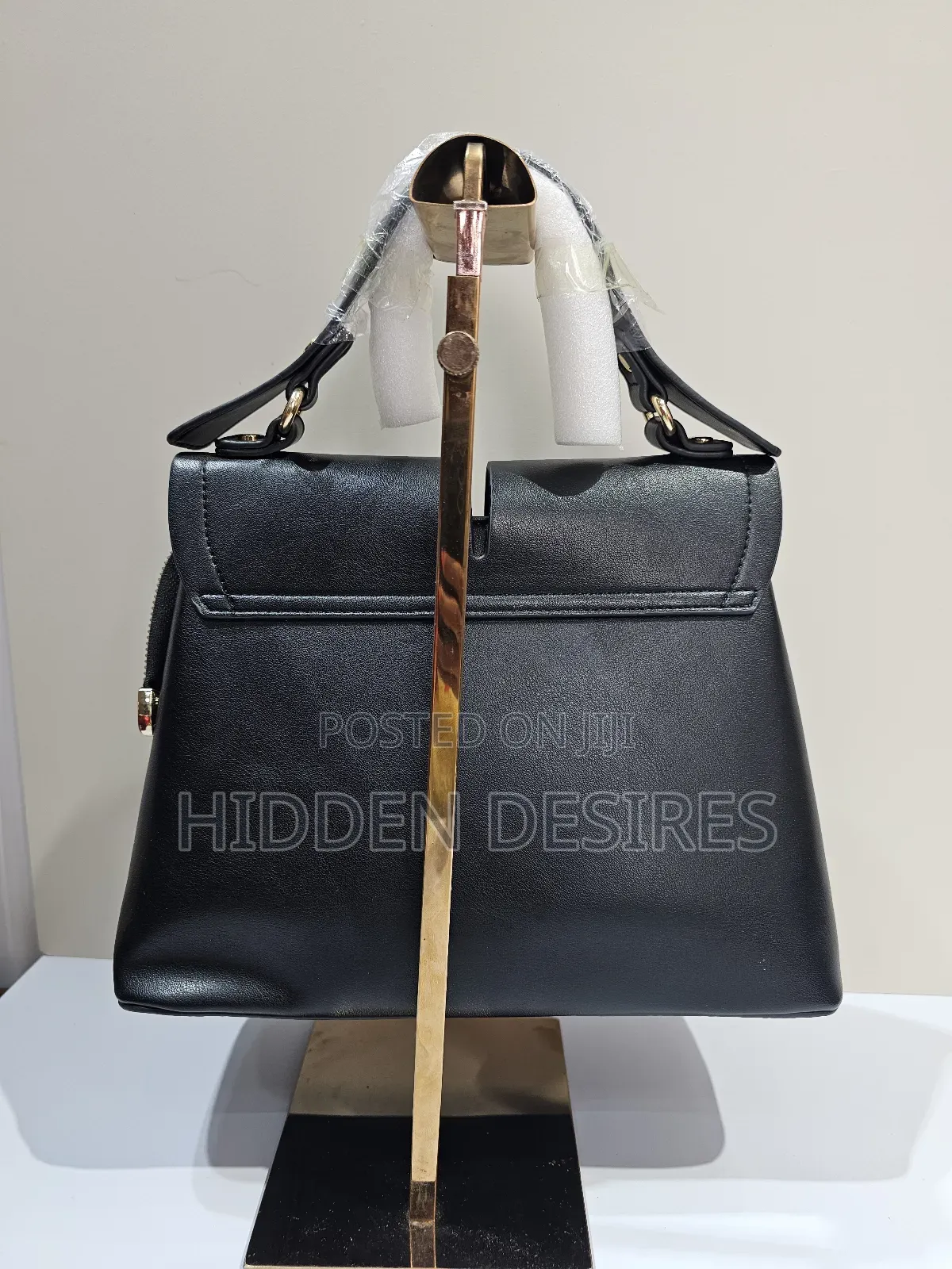 Madam Slit Top Handle Bag- Black