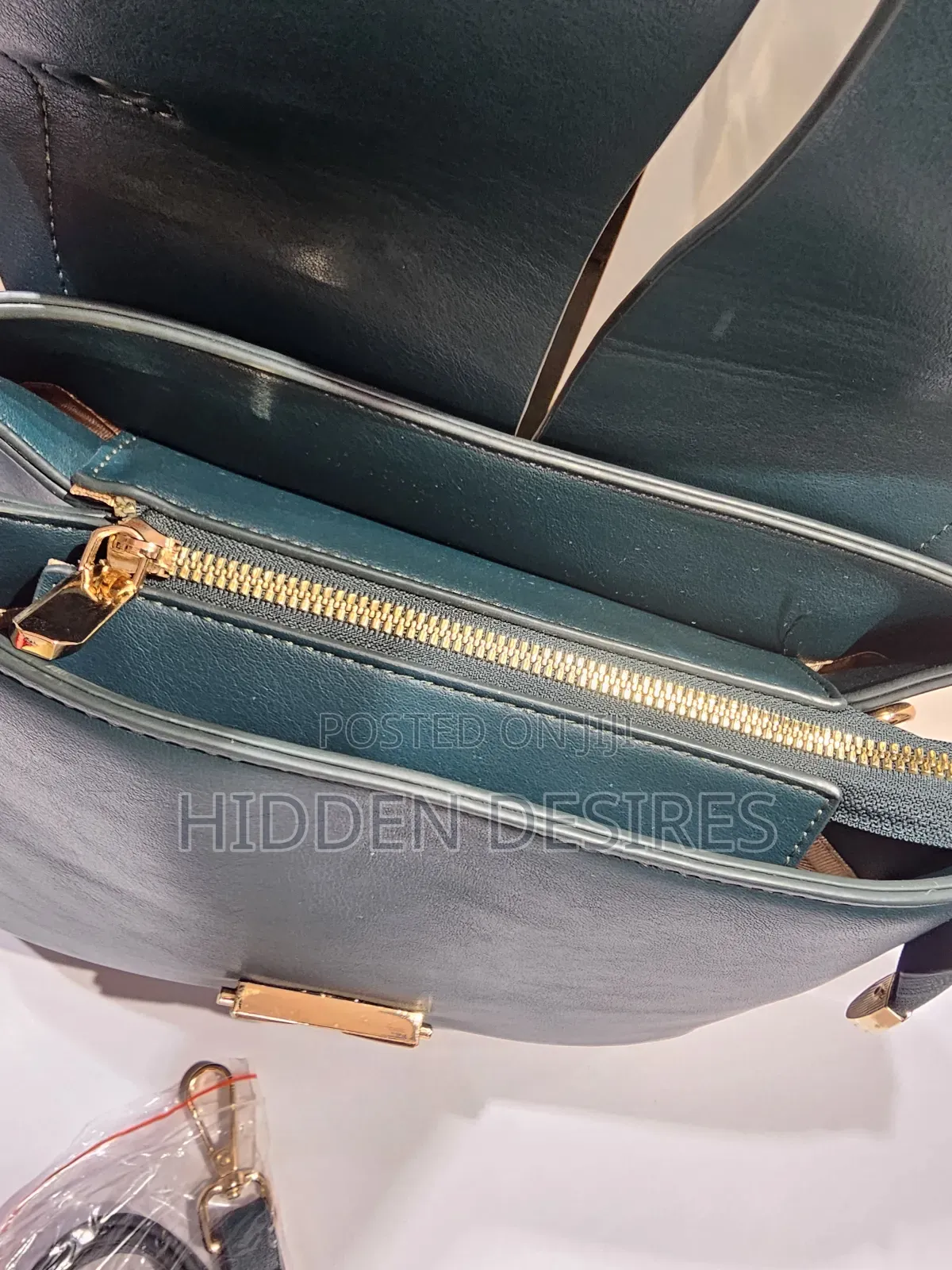 Madam Slit Top Handle Bag- Green