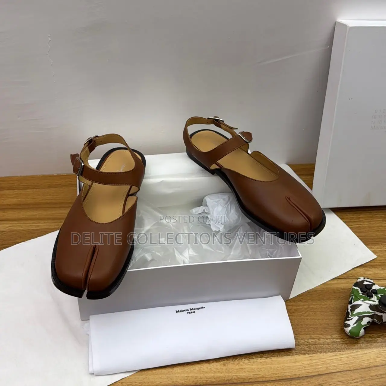 *2026 Maison Margiela Tabi Leather Sandals Coffee