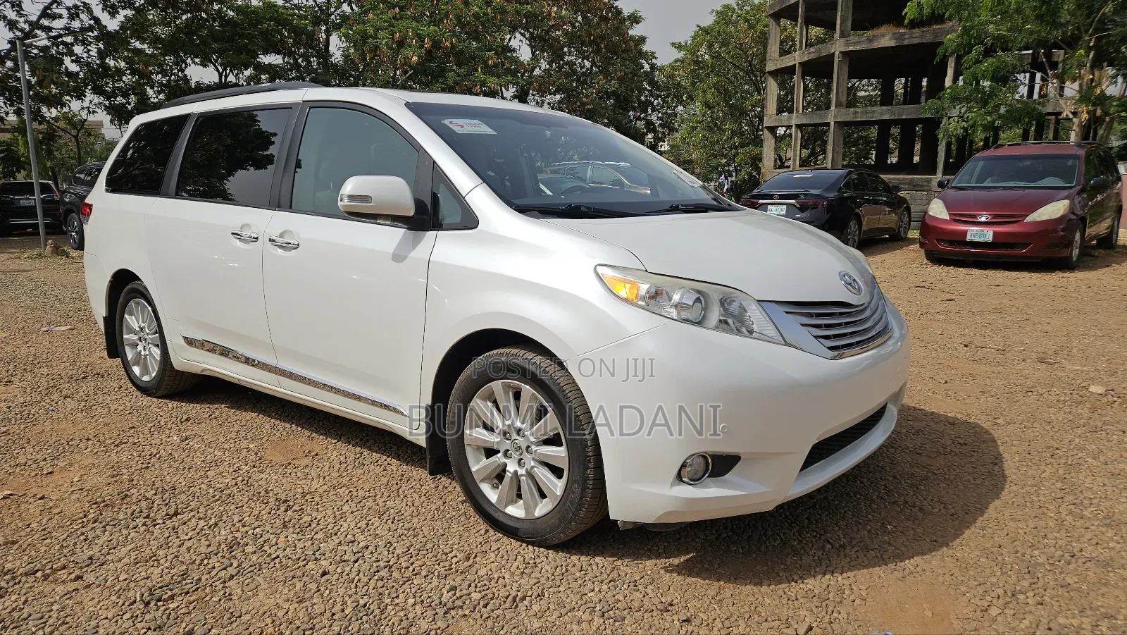 Toyota Sienna Limited 7-Passenger 4dr Minivan AWD (3.5L 6cyl 6A) 2014