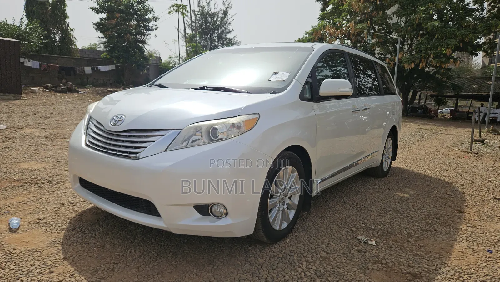 Toyota Sienna Limited 7-Passenger 4dr Minivan AWD (3.5L 6cyl 6A) 2014