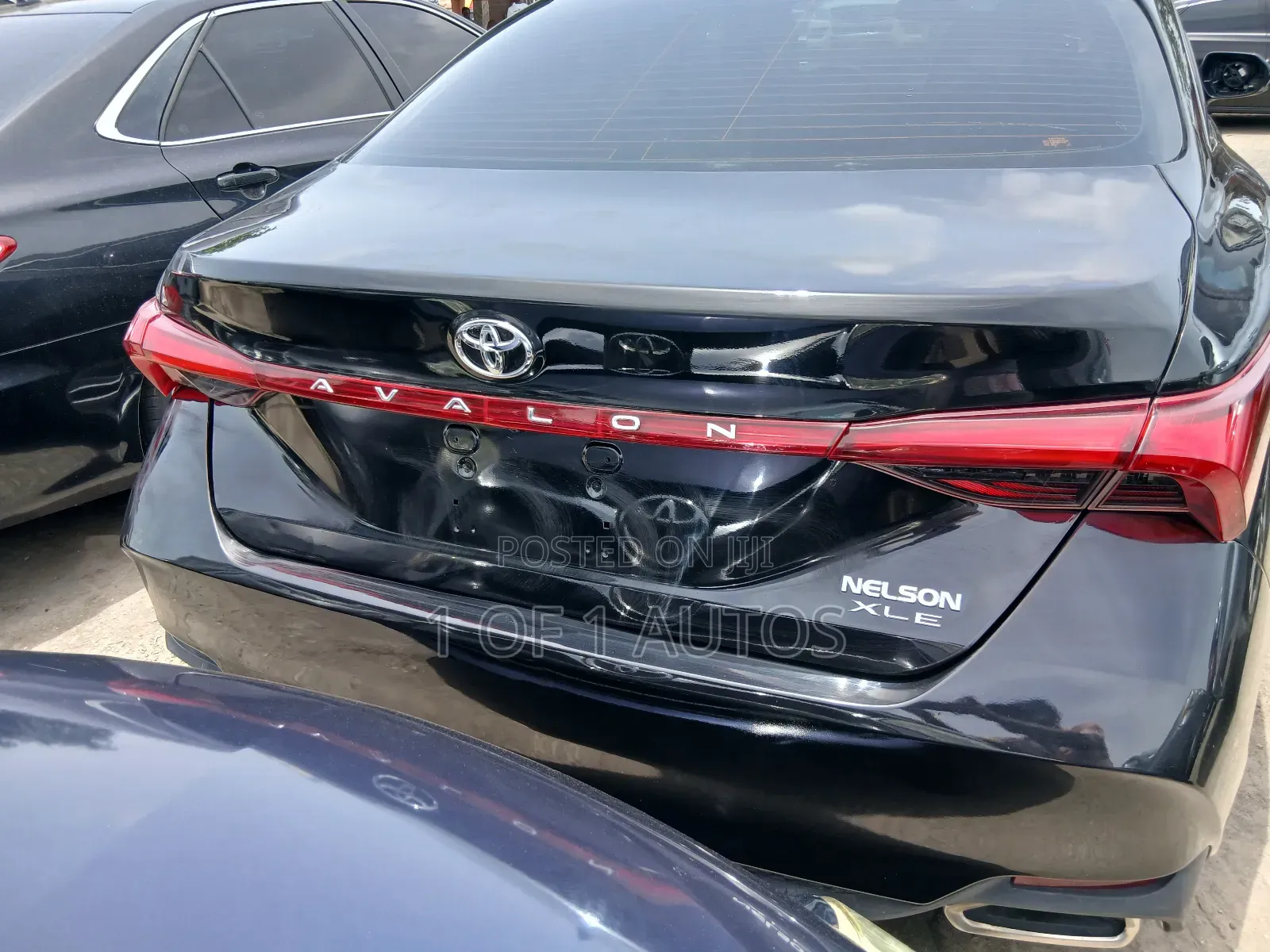 Toyota Avalon XLE 2020 Black