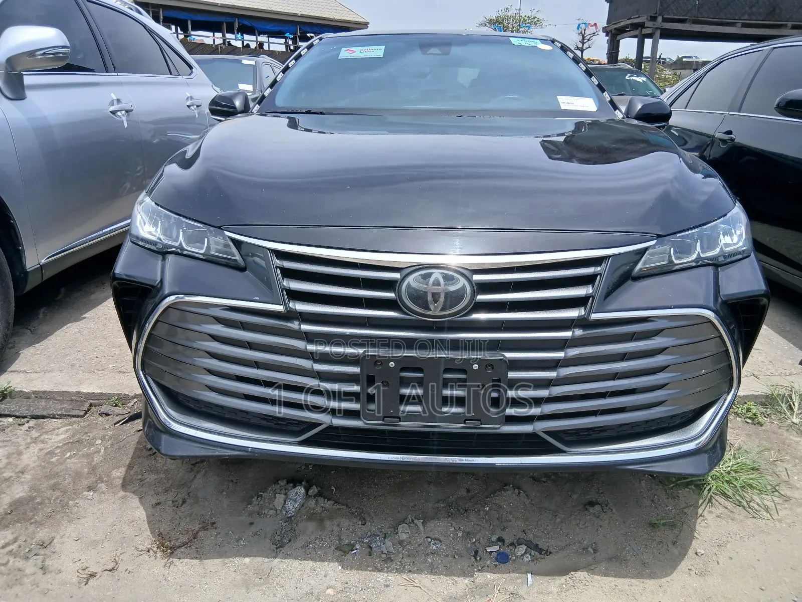 Toyota Avalon XLE 2020 Black