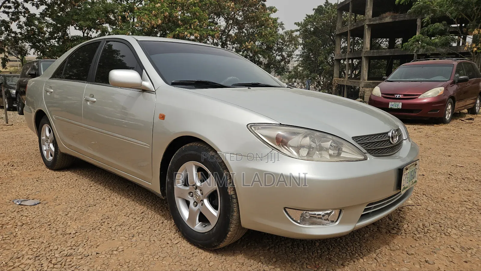 Toyota Camry XLE 4dr Sedan (2.4L 4cyl 4A) 2004 Silver