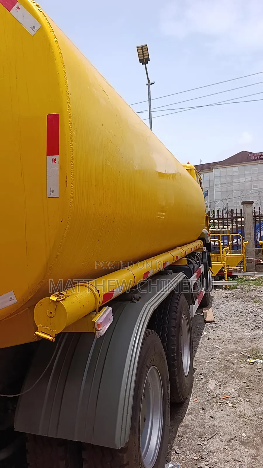 Clean Foreign Used Howo Diesel Tanker 20,000 Liters