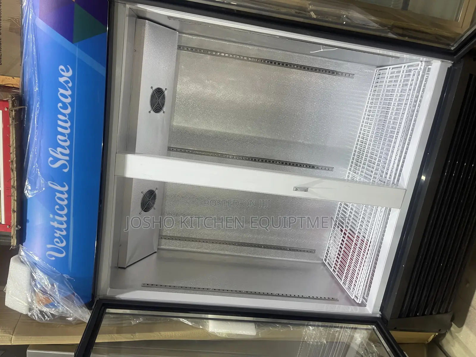 Double Door Showcase Chiller