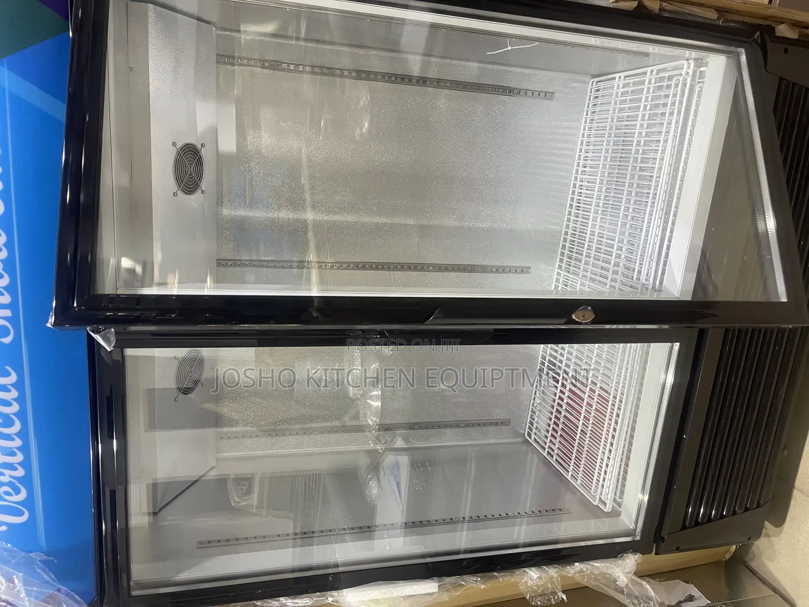 Double Door Showcase Chiller
