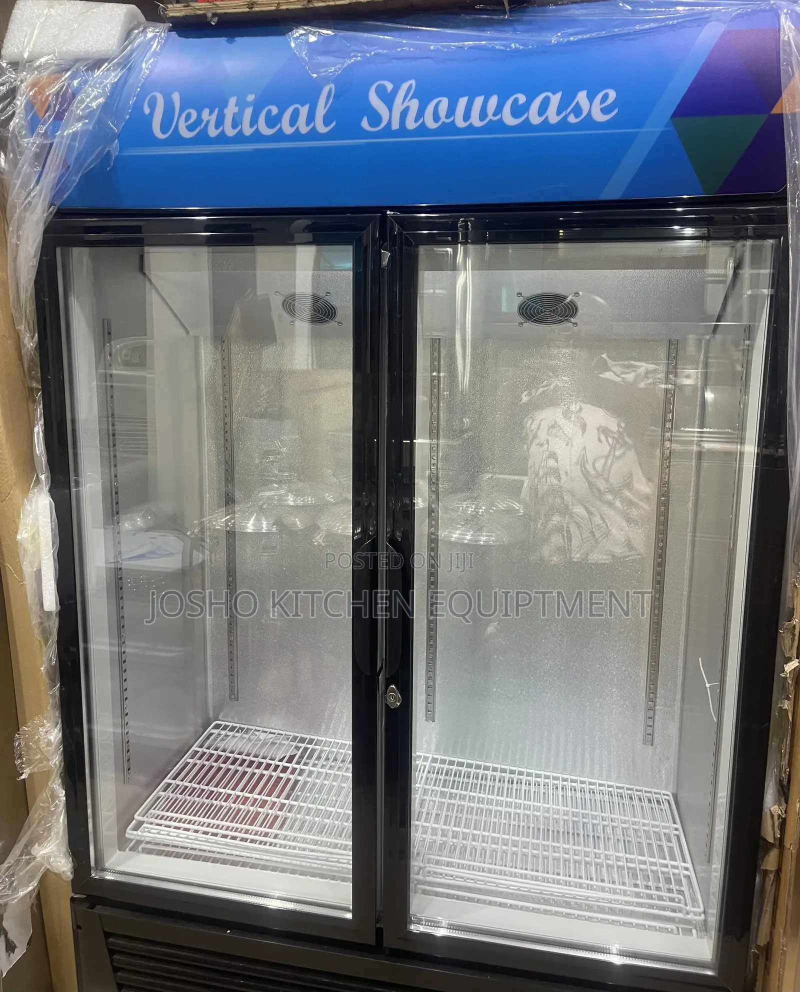 Double Door Showcase Chiller