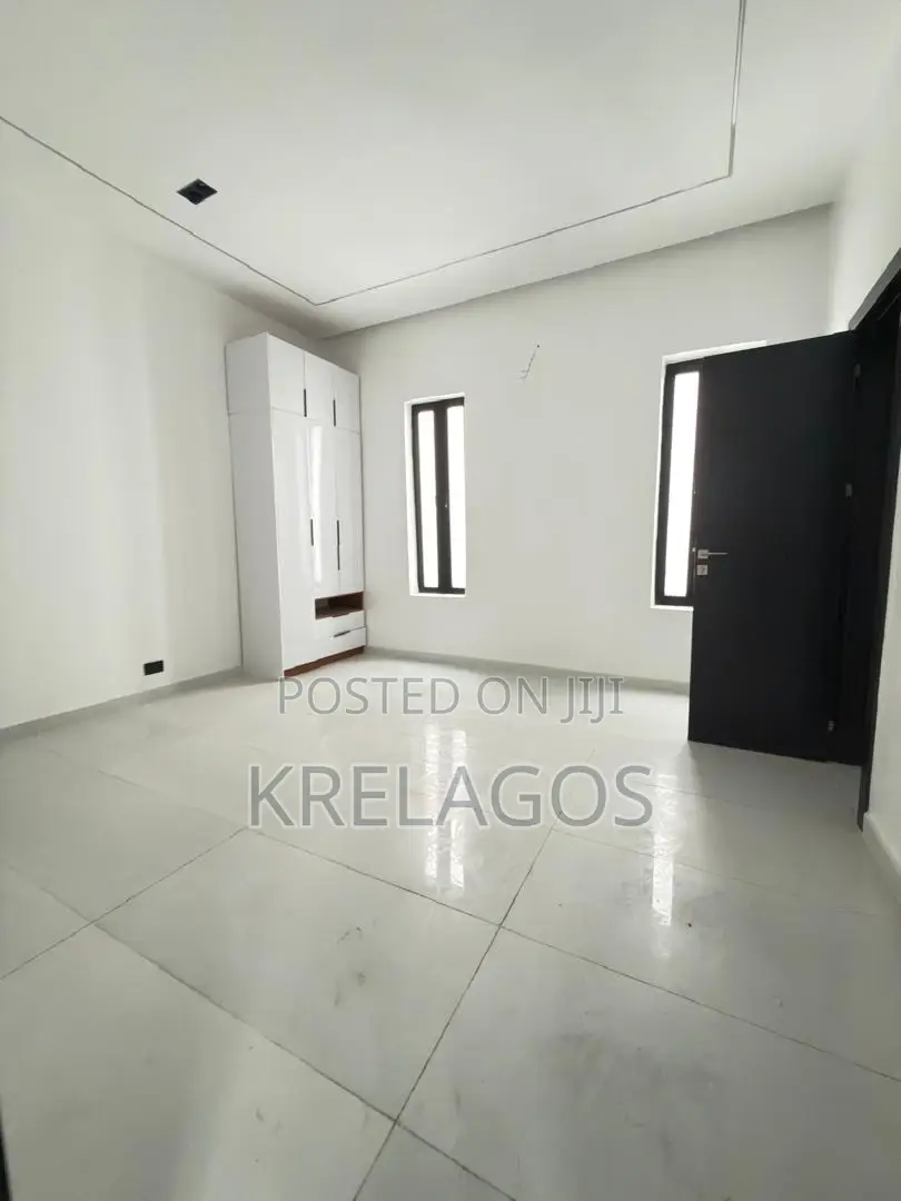 5bdrm Duplex in Ado / Ajah for sale