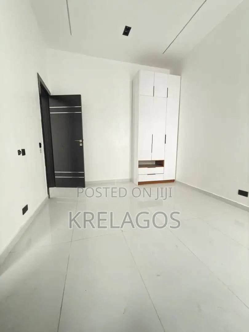 5bdrm Duplex in Ado / Ajah for sale
