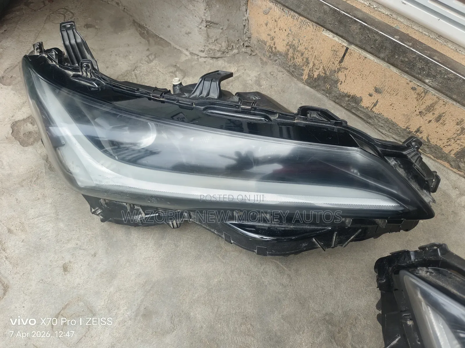 Headlamp Toyota Avalon 2020 Model
