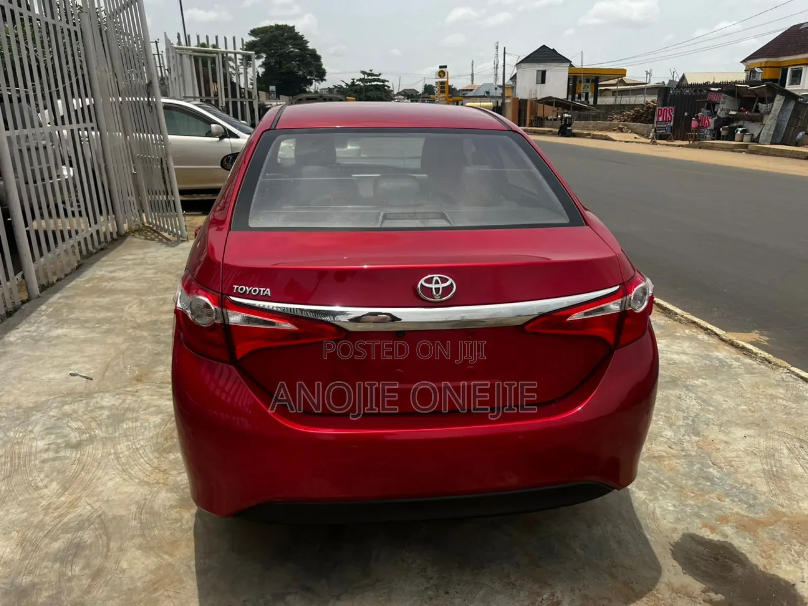 Toyota Corolla LE 4dr Sedan (1.8L 4cyl CVT) 2016 Red