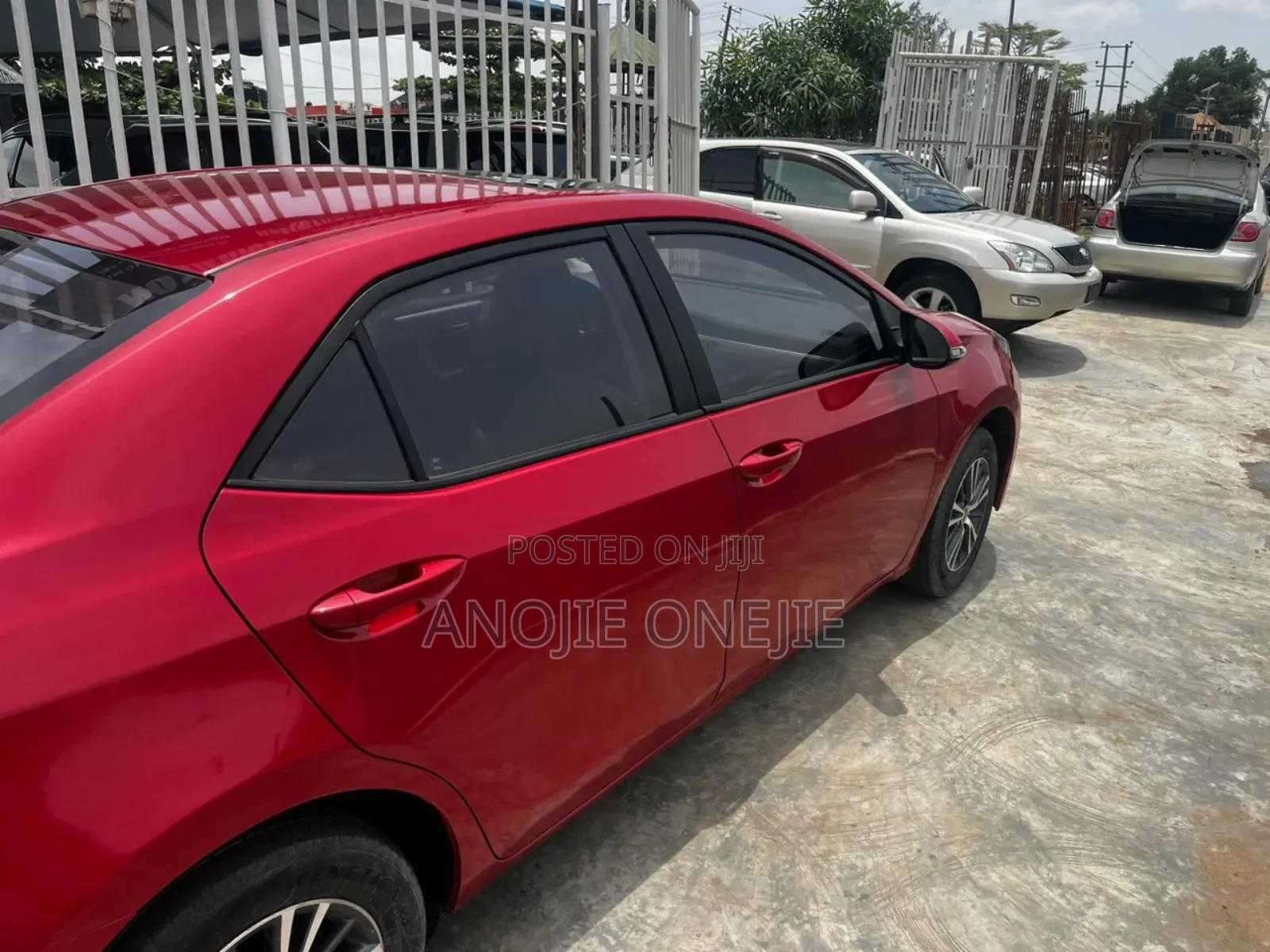 Toyota Corolla LE 4dr Sedan (1.8L 4cyl CVT) 2016 Red
