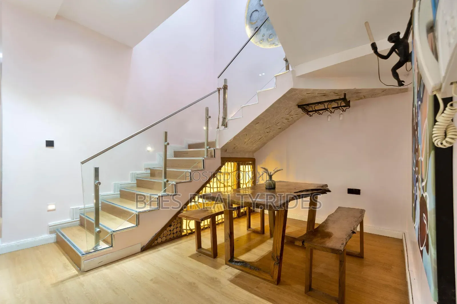 4 Bedroom Duplex With a Pool, Gym, Ps5 and a Snooker Board