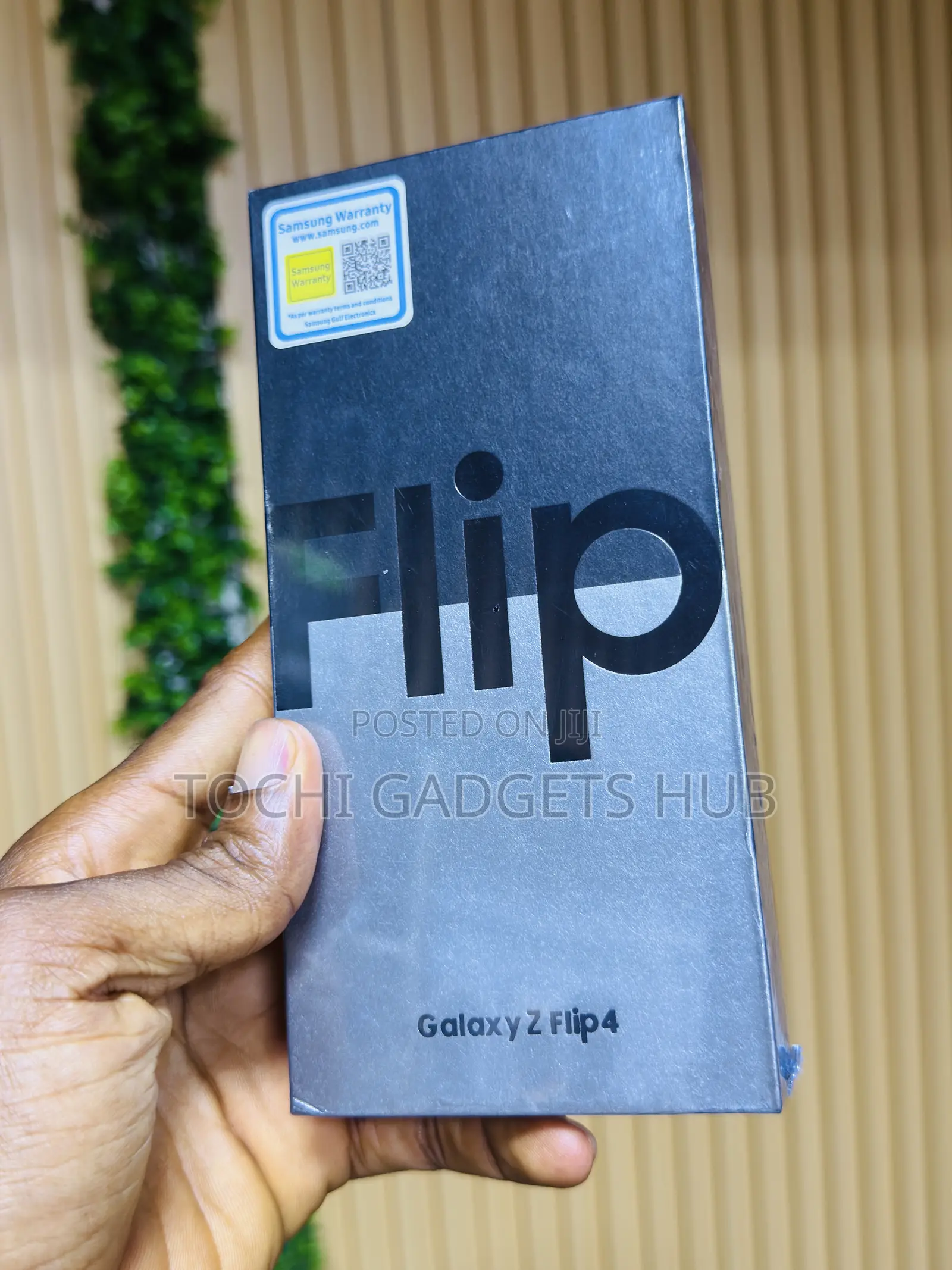 New Samsung Galaxy Z Flip4 256 GB Purple