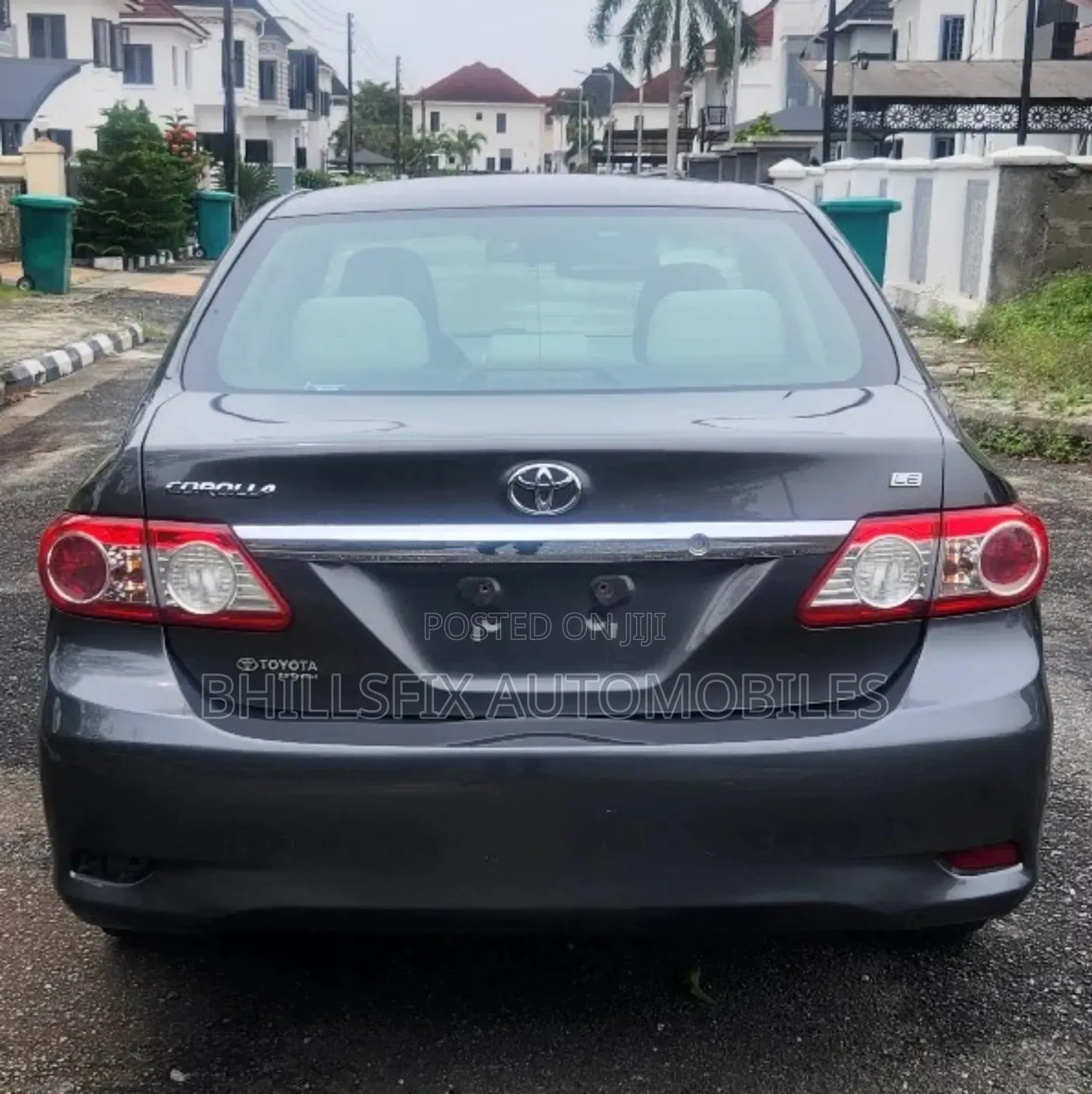 Toyota Corolla LE 4dr Sedan (1.8L 4cyl 4A) 2013 Gray