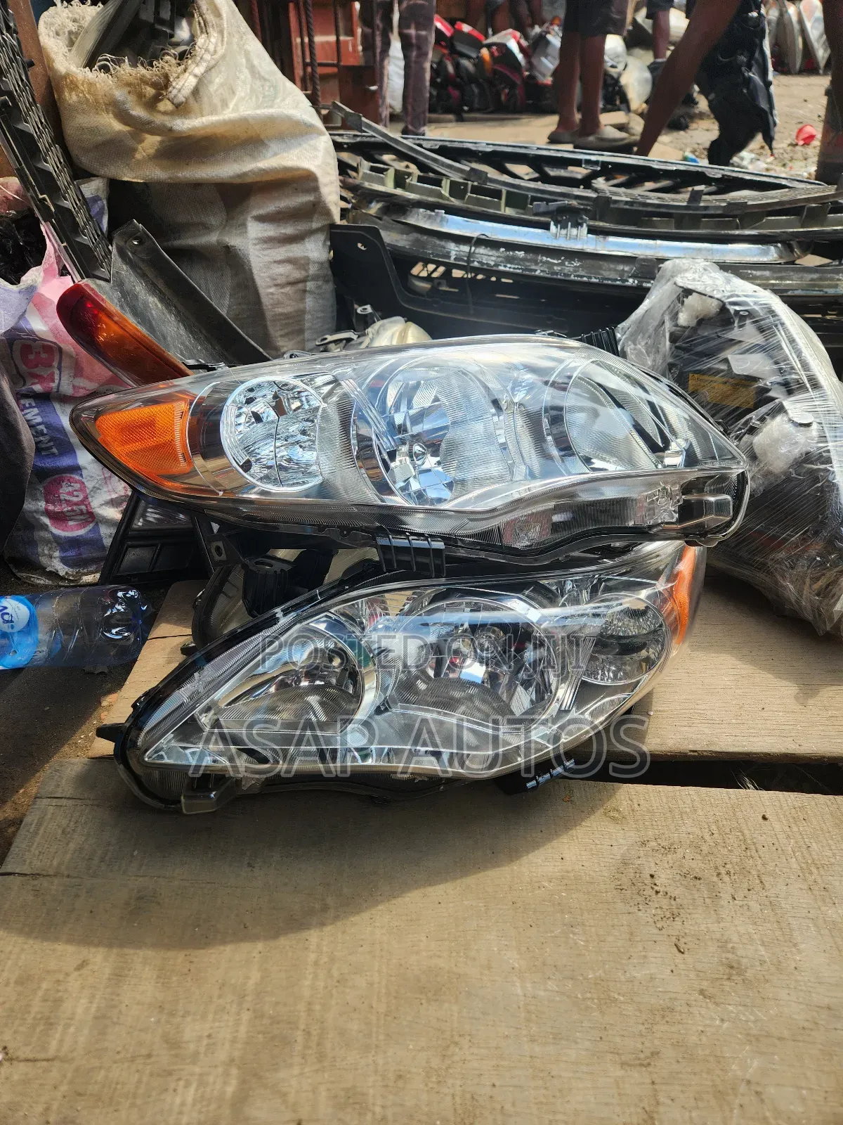 Headlamp for Toyota Corolla 2012