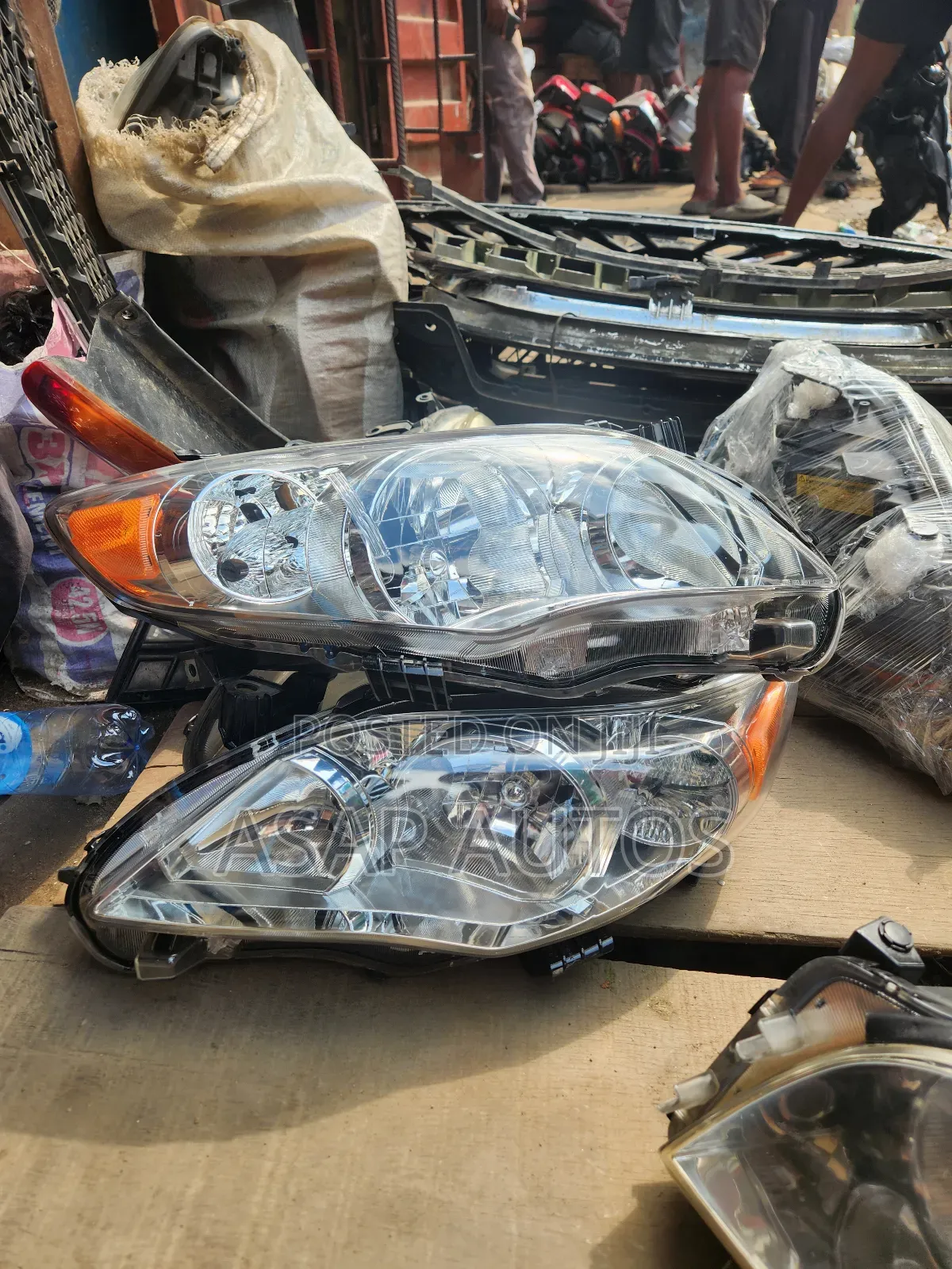 Headlamp for Toyota Corolla 2012