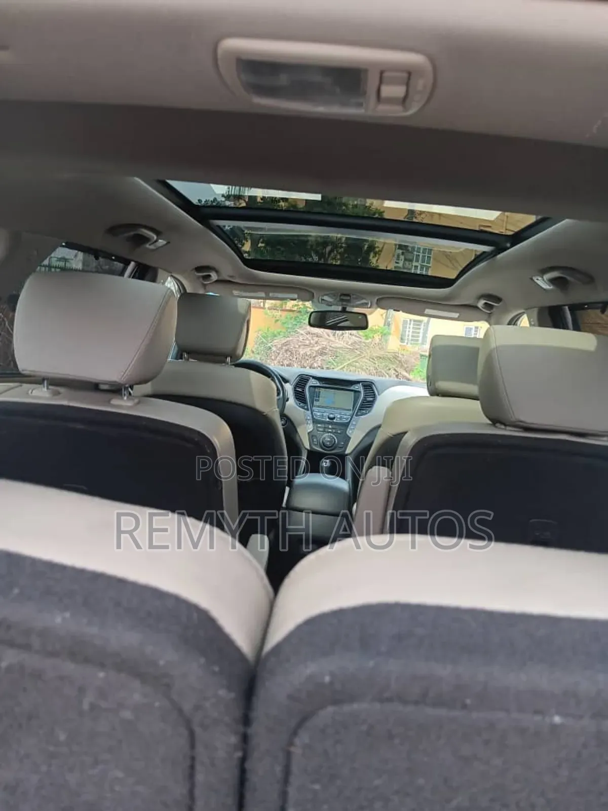 Hyundai Santa Fe Limited 4dr SUV AWD (3.3L 6cyl 6A) 2015 Brown